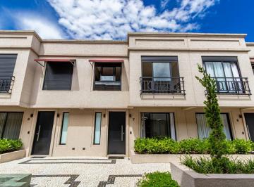 Casa de 3 quartos, Curitiba · Sobrado em condomínio fechado de 157 mt2 com 3 quartos, uma suite, semi mobiliado no Jardim Social