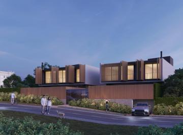 Casa · 304m² · 3 Quartos · 4 Vagas · Dúplex Campina do Siqueira 5 minutos Parque Barigui