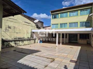 Casa de 5 quartos, Brasília · CASA / SOBRADINHO / QUADRA 17 / 5 QUARTOS 4 SUITES / 61 3595 1212