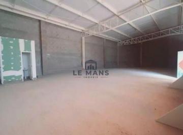 Comercial · 239m² · 43 Vagas · Salão para alugar em Piracicaba, Piracicamirim, com 239.74 m²