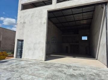 Comercial · 182m² · 2 Vagas · Barracão para alugar em Piracicaba, Dois Córregos, com 182 m²