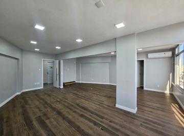 Comercial · 67m² · Sala em Centro, Itajaí/SC de 67m² para locação R$ 4.000,00/mes