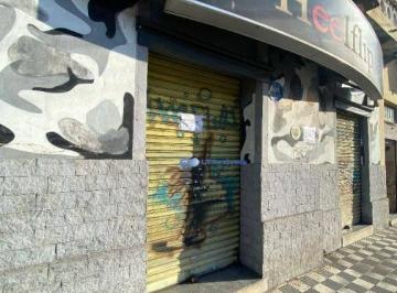 Comercial · 30m² · Ponto em Centro, Jacareí/SP de 30m² para locação R$ 2.100,00/mes