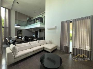 Casa · 245m² · 2 Quartos · 4 Vagas · Casa em Cidade Santos Dumont, Jundiaí/SP de 245m² 2 quartos à venda por R$ 3.950.000,00 ou para loca