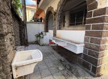 Casa · 235m² · 6 Vagas · Sobrado em Gonzaga, Santos/SP de 235m² para locação R$ 15.000,00/mes