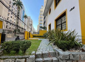 Casa · 231m² · 4 Vagas · Casa em Centro, Florianópolis/SC de 231m² para locação R$ 15.000,00/mes