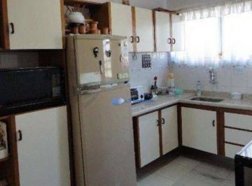 Apartamento · 100m² · 3 Quartos · Apartamento em Centro, Jacareí/SP de 100m² 3 quartos à venda por R$ 260.000,00