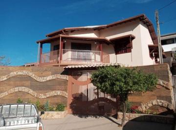 Casa · 240m² · 5 Quartos · 2 Vagas · Casa em Centro, Jaguariúna/SP de 240m² 5 quartos à venda por R$ 700.000,00