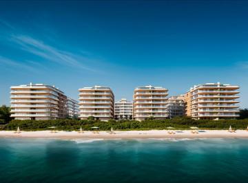 Apartamento · 184m² · 3 Quartos · 2 Vagas · Apartamento em Jurerê, Florianópolis/SC de 184m² 3 quartos à venda por R$ 7.728.000,00