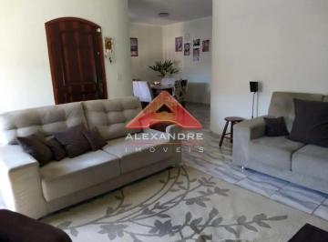 Casa · 220m² · 3 Quartos · 4 Vagas · Casa em Jardim Ismênia, São José dos Campos/SP de 220m² 3 quartos à venda por R$ 750.000,00