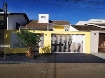Casa · 205m² · 4 Quartos · 4 Vagas · Casa em Santa Mônica, Londrina/PR de 205m² 4 quartos à venda por R$ 720.000,00