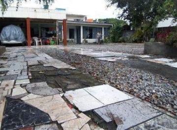 Casa · 250m² · 3 Quartos · 5 Vagas · Casa em Praia dos Amores, Balneário Camboriú/SC de 250m² 3 quartos à venda por R$ 2.900.000,00