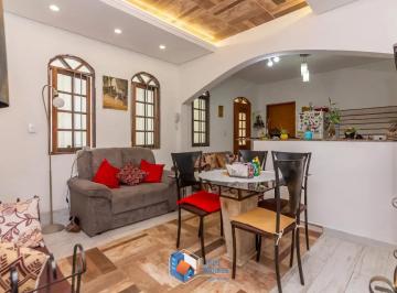 Casa · 200m² · 5 Quartos · 3 Vagas · Sobrado em Vila Zat, São Paulo/SP de 200m² 5 quartos à venda por R$ 720.000,00