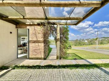 Casa · 408m² · 4 Quartos · 6 Vagas · Sobrado em Altos de São Fernando, Jandira/SP de 408m² 4 quartos à venda por R$ 2.490.000,00