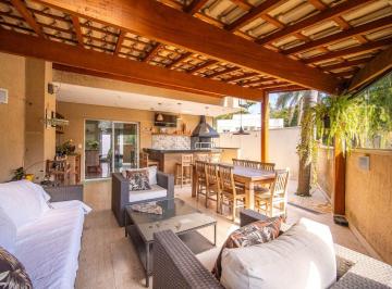 Casa · 159m² · 3 Quartos · 2 Vagas · Casa em Vila Santo Antônio do Portão, Cotia/SP de 159m² 3 quartos à venda por R$ 1.150.000,00