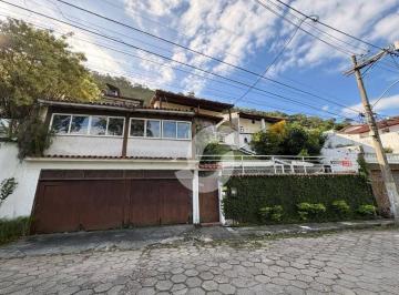Casa · 237m² · 3 Quartos · 2 Vagas · Casa em São Francisco, Niterói/RJ de 237m² 3 quartos à venda por R$ 1.300.000,00