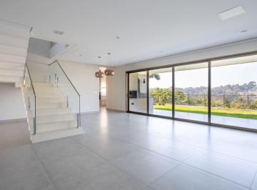 Casa · 306m² · 3 Quartos · 6 Vagas · Casa em Aldeia da Fazendinha, Carapicuíba/SP de 306m² 3 quartos à venda por R$ 1.990.000,00
