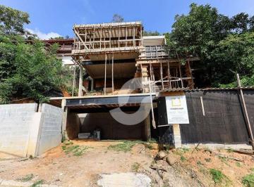 Casa · 408m² · 3 Quartos · 4 Vagas · Casa em Engenho do Mato, Niterói/RJ de 408m² 3 quartos à venda por R$ 1.100.000,00