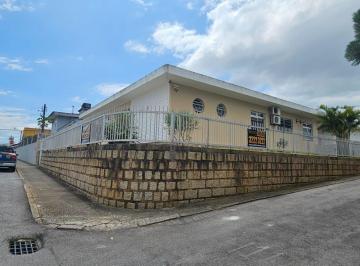 Casa · 315m² · 7 Quartos · 3 Vagas · Casa em Capoeiras, Florianópolis/SC de 315m² 7 quartos à venda por R$ 2.000.000,00