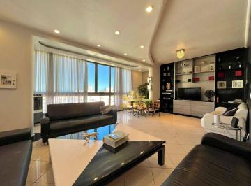 Apartamento · 360m² · 5 Quartos · 2 Vagas · Cobertura em Centro, Guarujá/SP de 360m² 5 quartos à venda por R$ 2.000.000,00