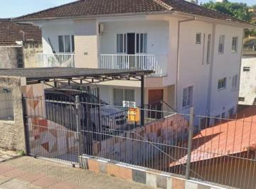 Casa · 273m² · 8 Quartos · 2 Vagas · Casa em Trindade, Florianópolis/SC de 273m² 8 quartos à venda por R$ 1.390.000,00