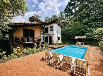 Casa · 304m² · 3 Quartos · 10 Vagas · Casa em Chácara de La Rocca, Carapicuíba/SP de 304m² 3 quartos à venda por R$ 1.750.000,00