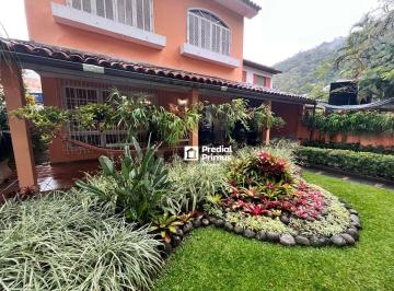 Casa · 202m² · 5 Quartos · 3 Vagas · Casa em São Francisco, Niterói/RJ de 202m² 5 quartos à venda por R$ 2.000.000,00