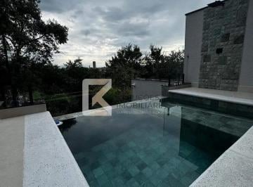 Casa · 215m² · 3 Quartos · 4 Vagas · Sobrado em Vila Rubens, Indaiatuba/SP de 215m² 3 quartos à venda por R$ 2.200.000,00