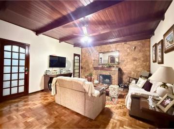 Casa · 256m² · 7 Quartos · 5 Vagas · Casa em Carlos Guinle, Teresópolis/RJ de 256m² 7 quartos à venda por R$ 1.680.000,00