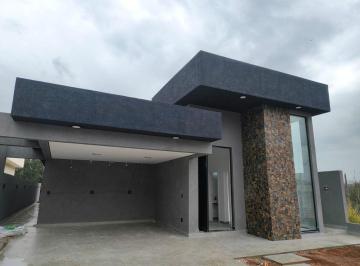 Casa · 200m² · 3 Quartos · 6 Vagas · Casa em Parque Dom Henrique, Cotia/SP de 200m² 3 quartos à venda por R$ 1.650.000,00