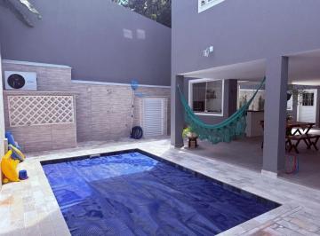 Casa · 300m² · 4 Quartos · 4 Vagas · Casa em Vila Santo Antônio, Cotia/SP de 300m² 4 quartos à venda por R$ 1.900.000,00