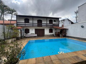 Casa · 380m² · 5 Quartos · 2 Vagas · Casa em Piratininga, Niterói/RJ de 380m² 5 quartos à venda por R$ 1.700.000,00