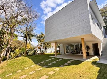 Casa · 300m² · 2 Quartos · 4 Vagas · Casa em Altos de São Fernando, Jandira/SP de 300m² 2 quartos à venda por R$ 1.450.000,00 ou para loc