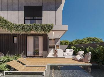 Casa · 185m² · 3 Quartos · 2 Vagas · Casa em Lagoa da Conceição, Florianópolis/SC de 185m² 3 quartos à venda por R$ 2.150.000,00