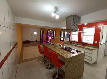 Casa · 70m² · 3 Quartos · 2 Vagas · Casa com 03 dormitórios uma suíte com sacada próximo metrô