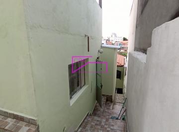 Casa · 45m² · 2 Quartos · Casa de fundos com 02 dormitórios