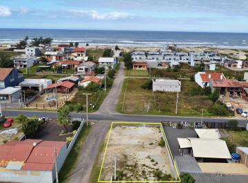 Terreno · 360m² · Ótimo terreno! Só 350 m do marno bairro MiraTorres Passo de Torres/SC