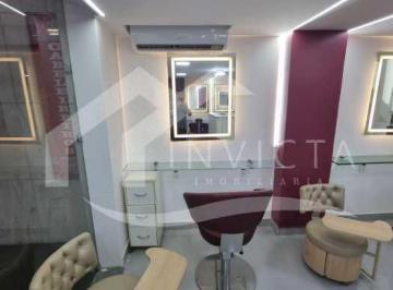 Comercial · 50m² · Maravilhosa Loja Reformada em Ipanema.