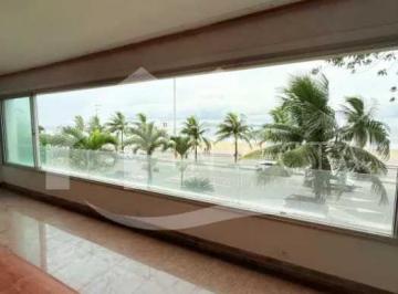 Apartamento · 290m² · 4 Quartos · 2 Vagas · Excelente apartamento de frente a praia do Leblon.