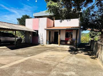 e50cf67bf50e034c009c4759ab85ca2d9d554da3 · Chácara com 5 dormitórios à venda, 26000 m² por R$ 500.000 - Pedras - Itatiaiuçu/MG