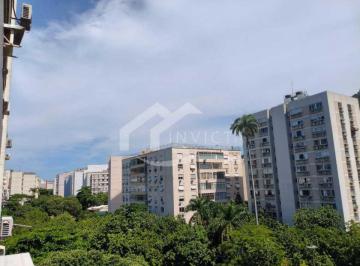 Apartamento · 77m² · 3 Quartos · 1 Vaga · Apartamento Reformado com Sala Ampliada e Vaga na Escritura em Endereço Nobre da