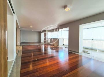 Apartamento de 4 quartos, São Paulo · Apartamento à venda com 250m², 4 Quartos e 4 vagas - Aclimação