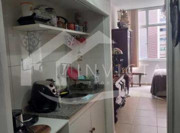 Apartamento · 32m² · 1 Quarto · Kitnet/Conjugado :  / Residencial / Centro