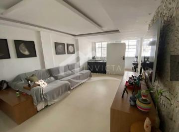 Apartamento · 100m² · 3 Quartos · Belíssimo apartamento de três quartos em rua n obre de Copacabana!