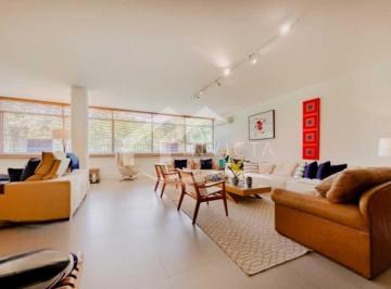 Apartamento · 271m² · 4 Quartos · 2 Vagas · Maravilhoso 4 quartos, com duas vagas de garagem no coração do Leblon.