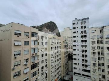 Apartamento · 80m² · 2 Quartos · 1 Vaga · Excelente 2 Quartos com Suíte Reformado Próximo à Praia