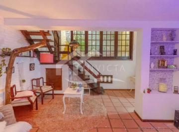 Casa · 300m² · 7 Quartos · 1 Vaga · Maravilhosa casa no coração de copa com vaga