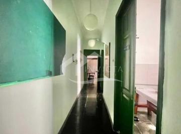 Casa · 354m² · 4 Quartos · Ampla casa de 2 pavimentos em localização privilegiada e em constante valorizaçã