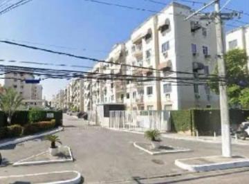 Apartamento de 3 quartos, Rio de Janeiro · Apartamento em Iraja, 3 quartos com piscina próximo ao Metro