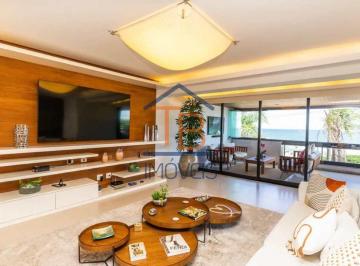 Apartamento de 2 quartos, Rio de Janeiro · Amplo apartamento de 120m² na Barra da Tijuca com 2 suítes.